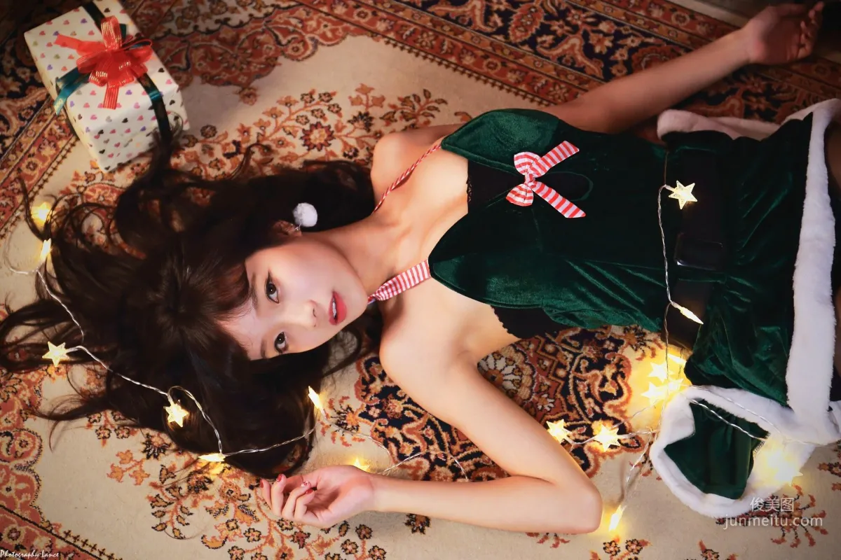 [台灣網紅美女] Kitty 2017聖誕女郎 聖誕酒館 寫真集 12