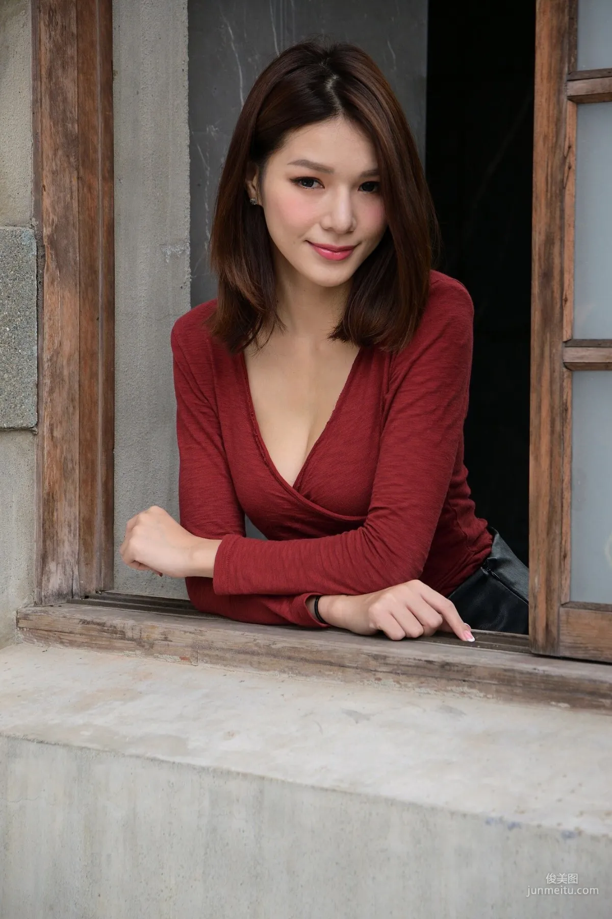 [台灣網紅美女] Kate - 外拍超短皮裙系列 寫真集 22