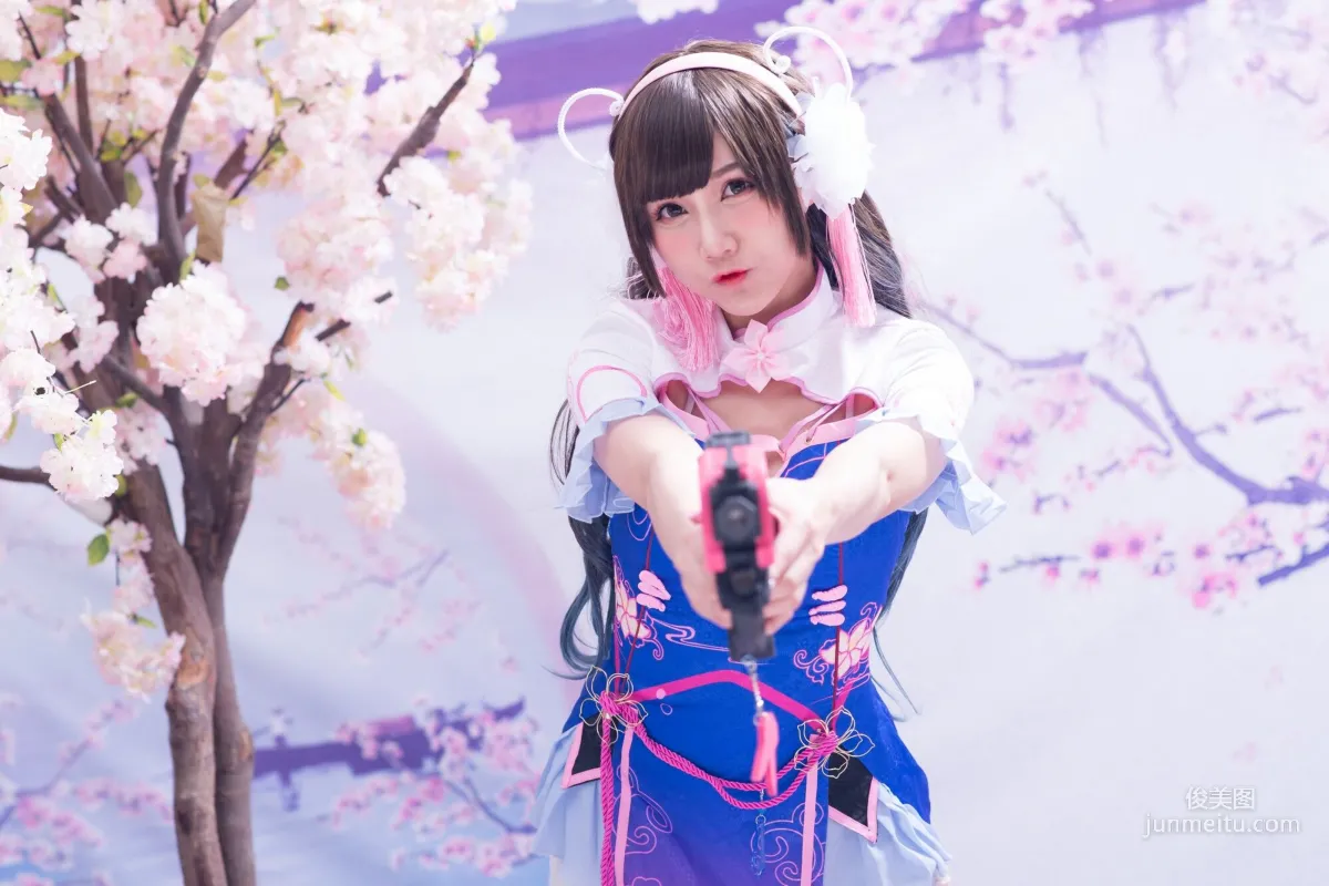 [台灣女神] 喬喬兒《琴棚電玩少女DVA》 寫真集 17
