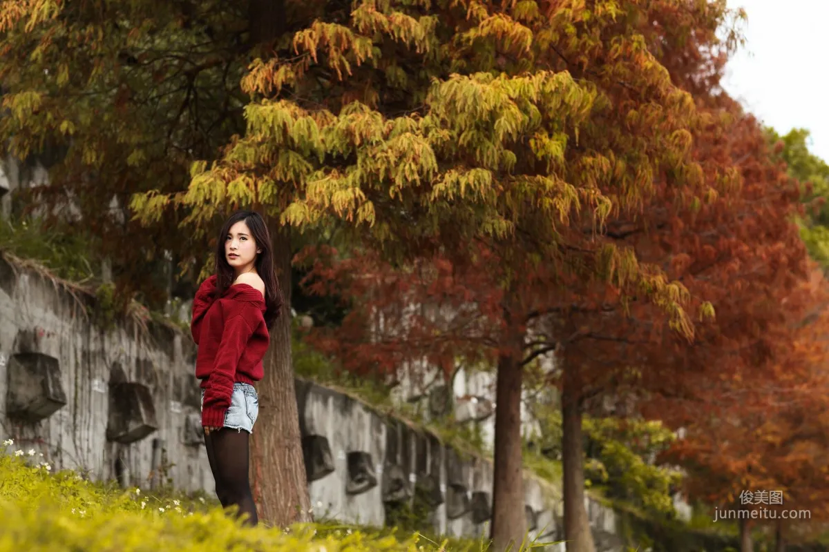 [台灣女神] 孟潔 (兩套服裝） 寫真集 11