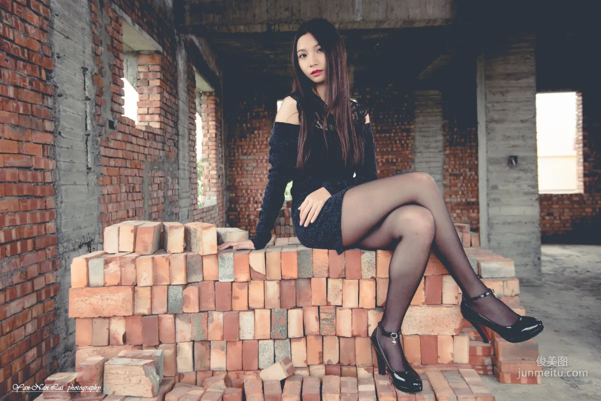 [台灣嫩模] Jenny《黑絲外拍》 寫真集 19