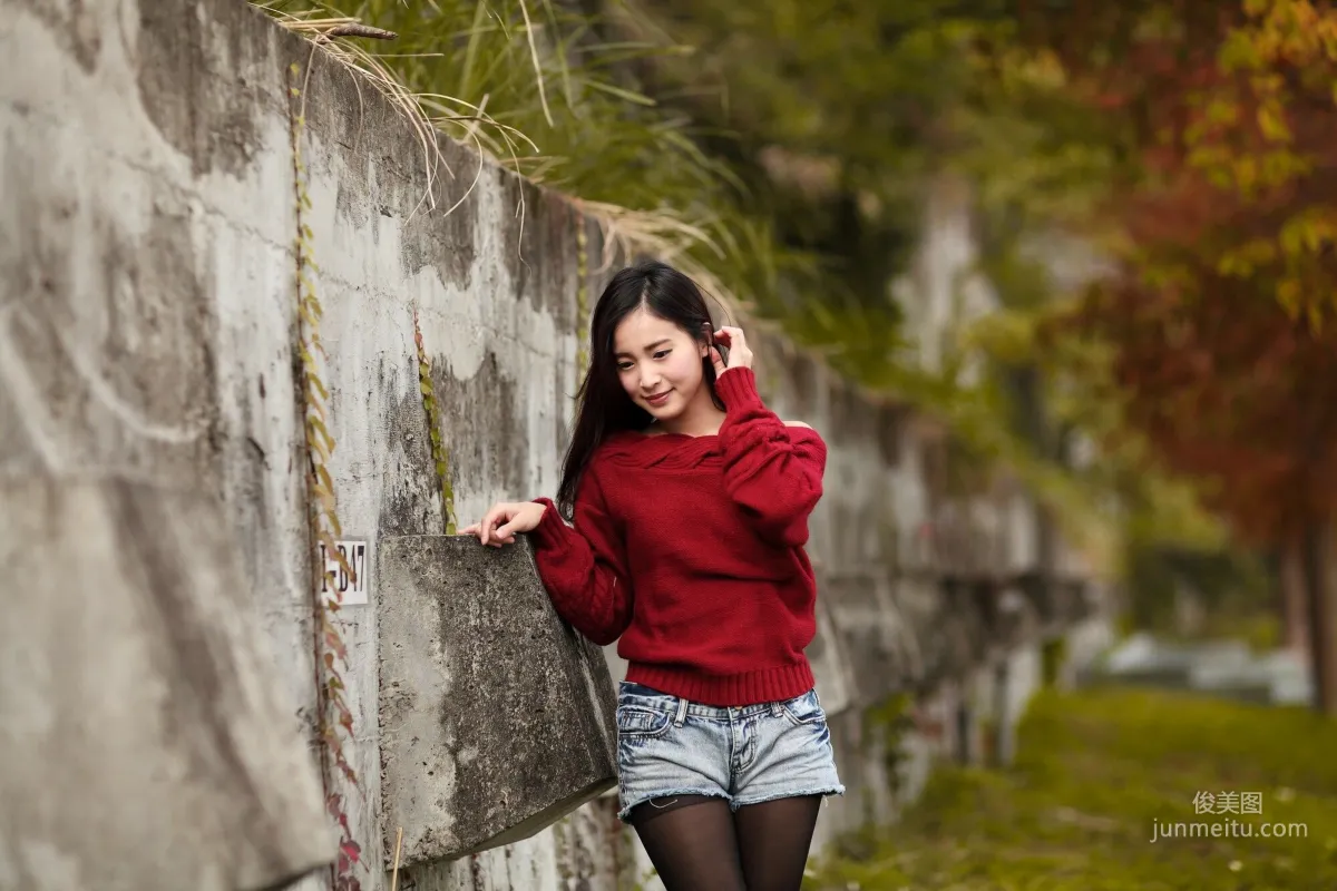 [台灣女神] 孟潔 (兩套服裝） 寫真集 21