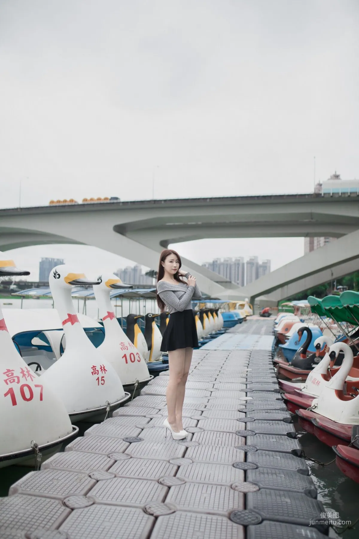 [台灣網紅美女] Lia楊思原《新店碧潭》 寫真集 5