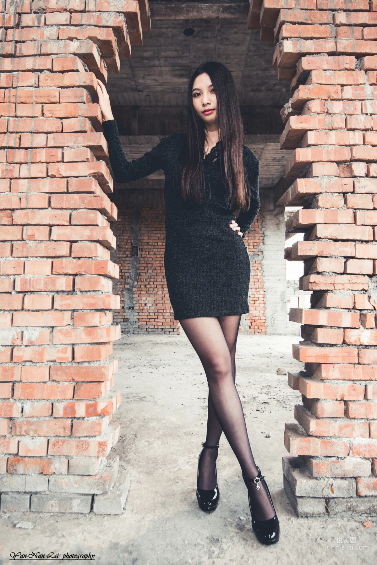 [台灣嫩模] Jenny《黑絲外拍》 寫真集 8