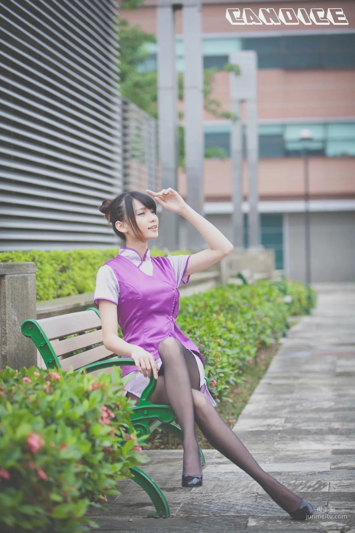 [台灣正妹] 蔡譯心Candice《空姐黑絲街拍》 寫真集 24