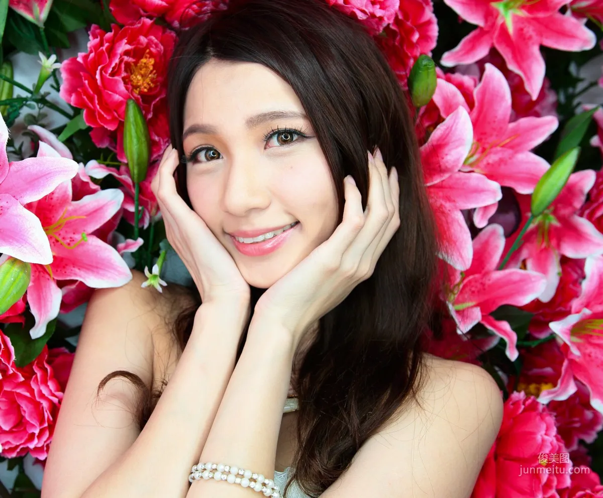 [台灣正妹] 蔡譯心Candice《台中新力量A棚拍》 寫真集 18