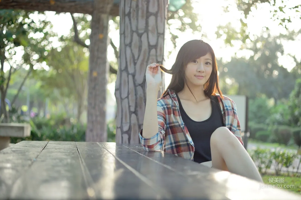 [台灣女神] 林茉晶《南港公園》 寫真集 1