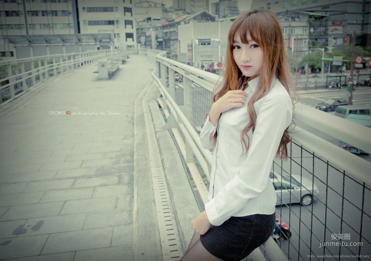 [台灣女神] 琪琪 外怕三套服裝 寫真集 43
