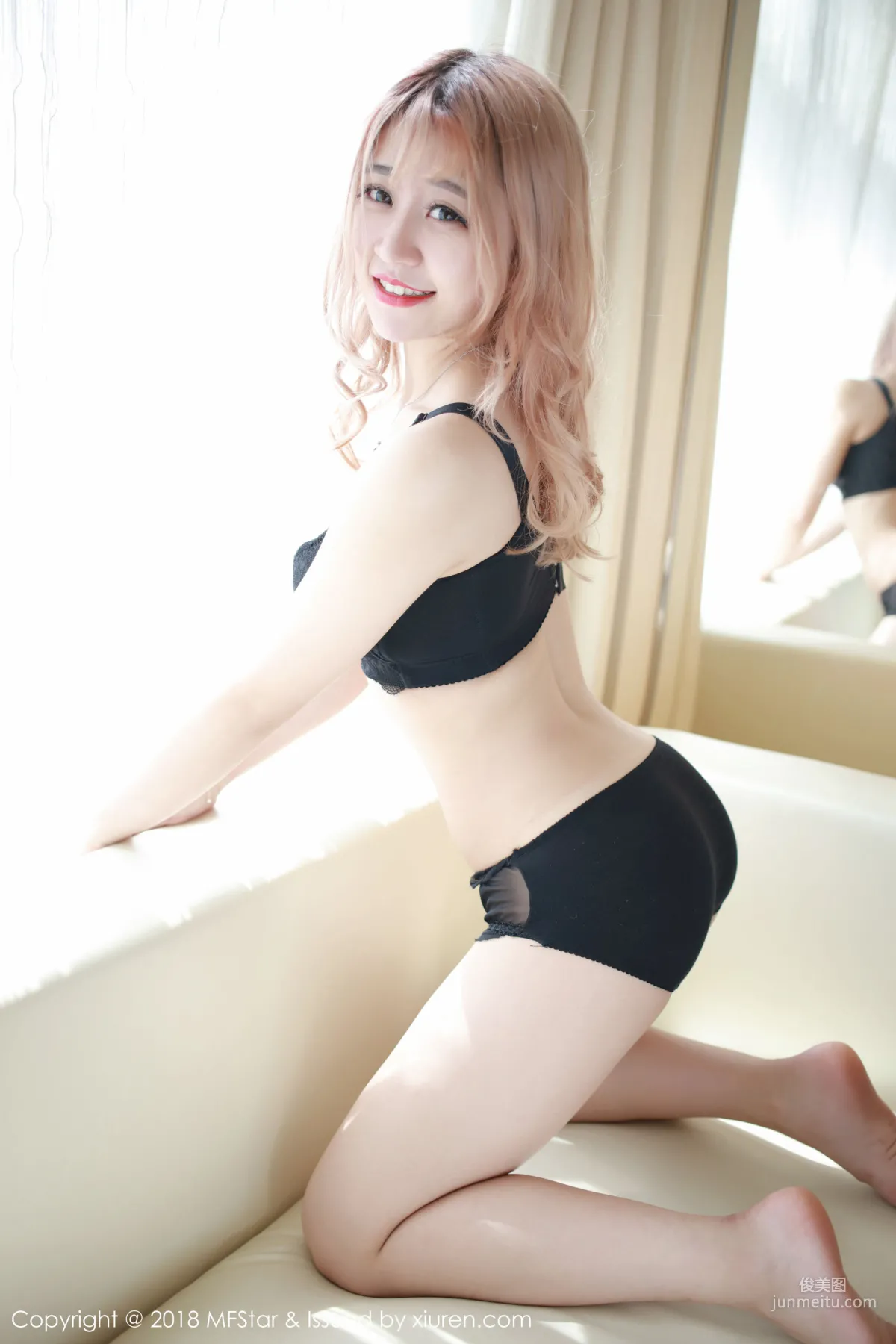 靜靜tobey《膚若瓊脂的金發美女》 [模範學院MFStar] Vol.120 寫真集 12