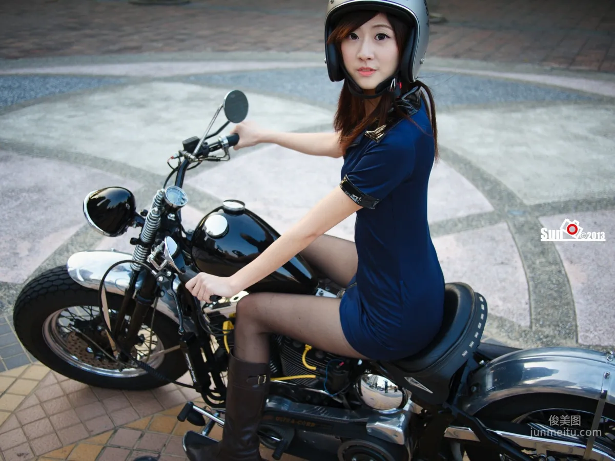 [台灣女神] 林茉晶 - 哈雷女警與空姐 寫真集 20