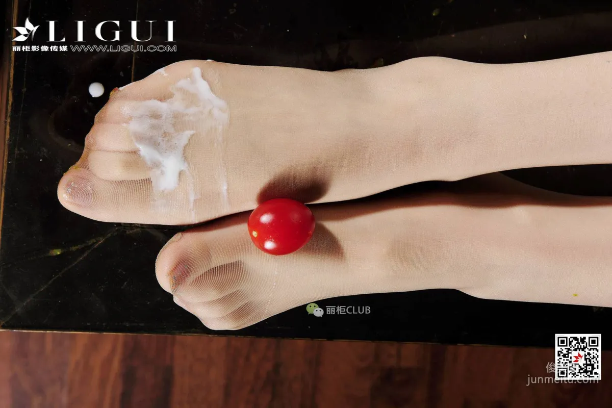 足模文欣&Vicky《絲足癖》 [麗櫃LIGUI] 美腿絲足 寫真集 80