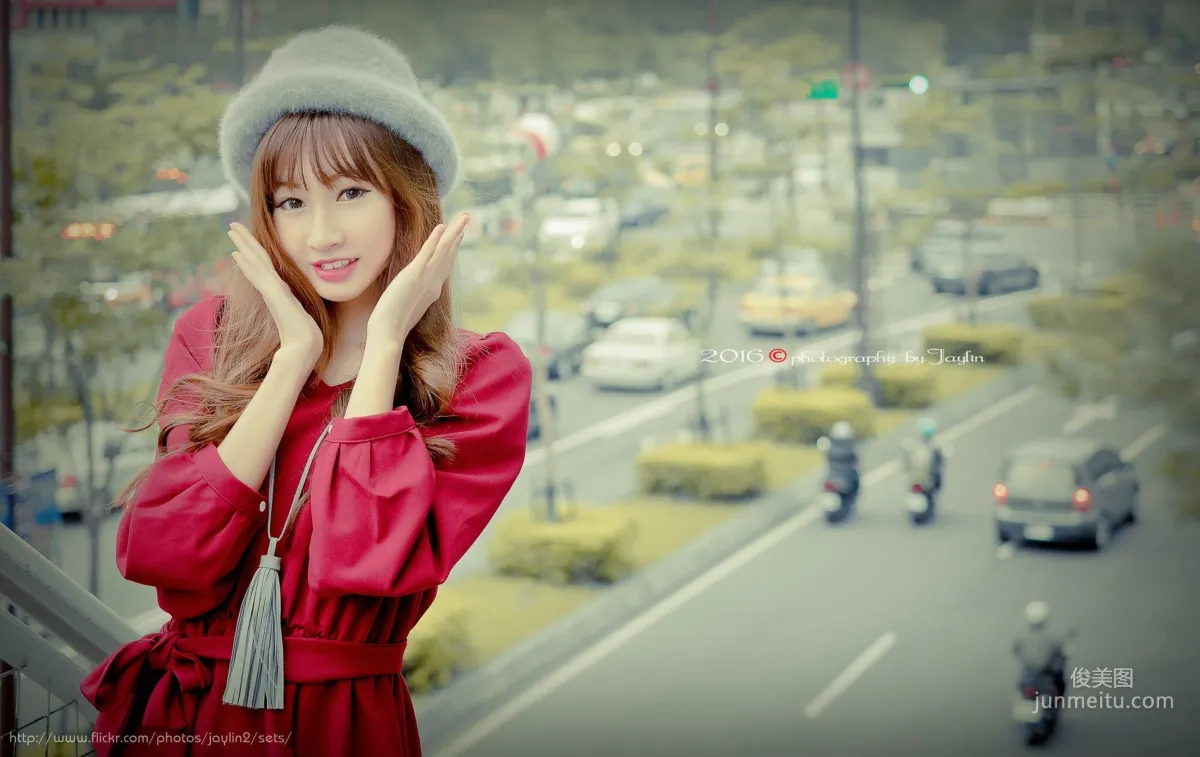 [台灣女神] 琪琪 外怕三套服裝 寫真集 17