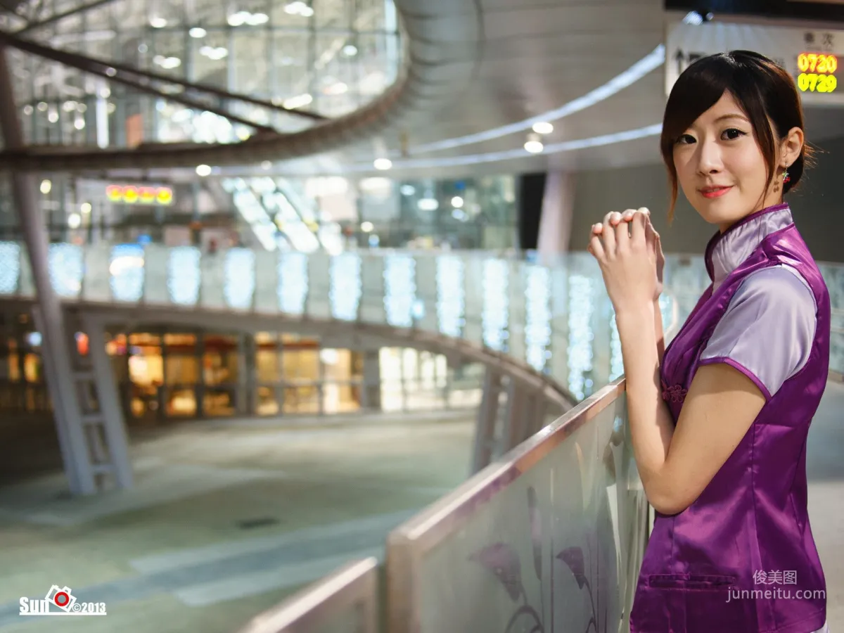 [台灣女神] 林茉晶 - 哈雷女警與空姐 寫真集 32