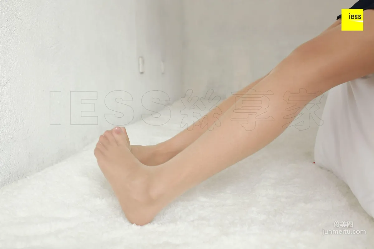 婉萍 《第一次塗指甲油的婉萍》 [異思趣向IESS] 絲享家216 寫真集 75