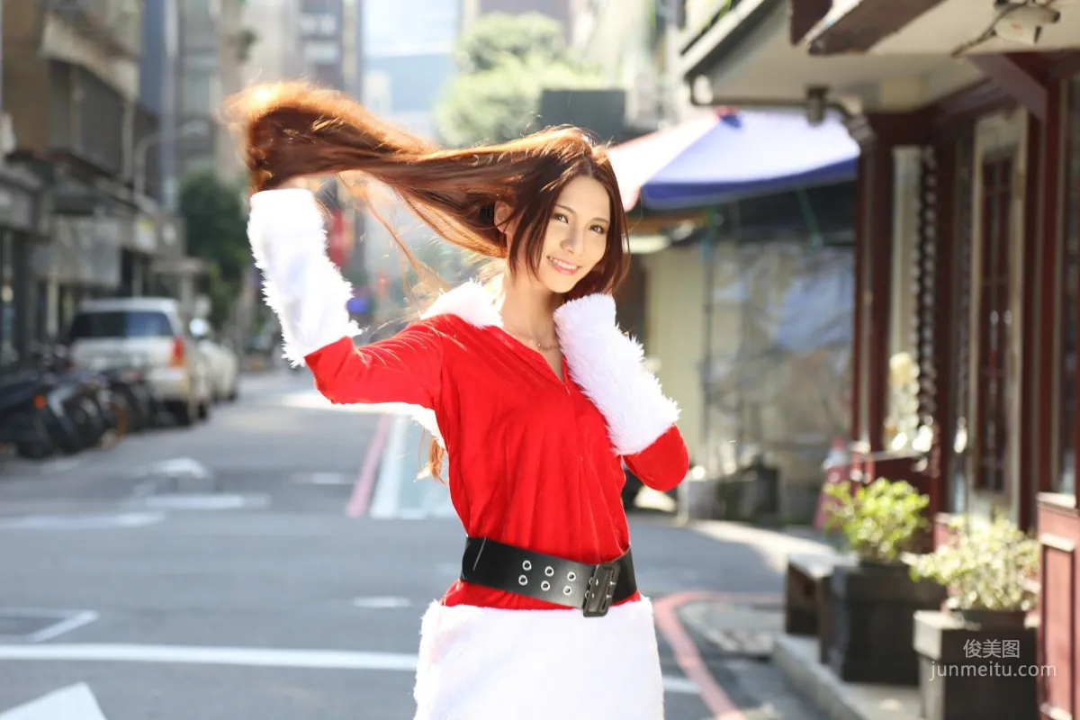 [台灣正妹] 蔡譯心Candice《長腿聖誕女郎街拍》 寫真集 3