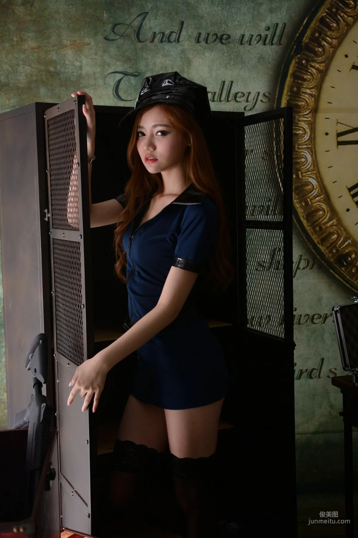 [台湾女神] 苏小立 - 女警棚拍 写真集6
