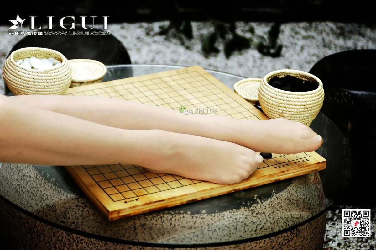 腿模劉鑰《古典美絲》 [麗櫃LIGUI] 絲襪美腿 寫真集 36