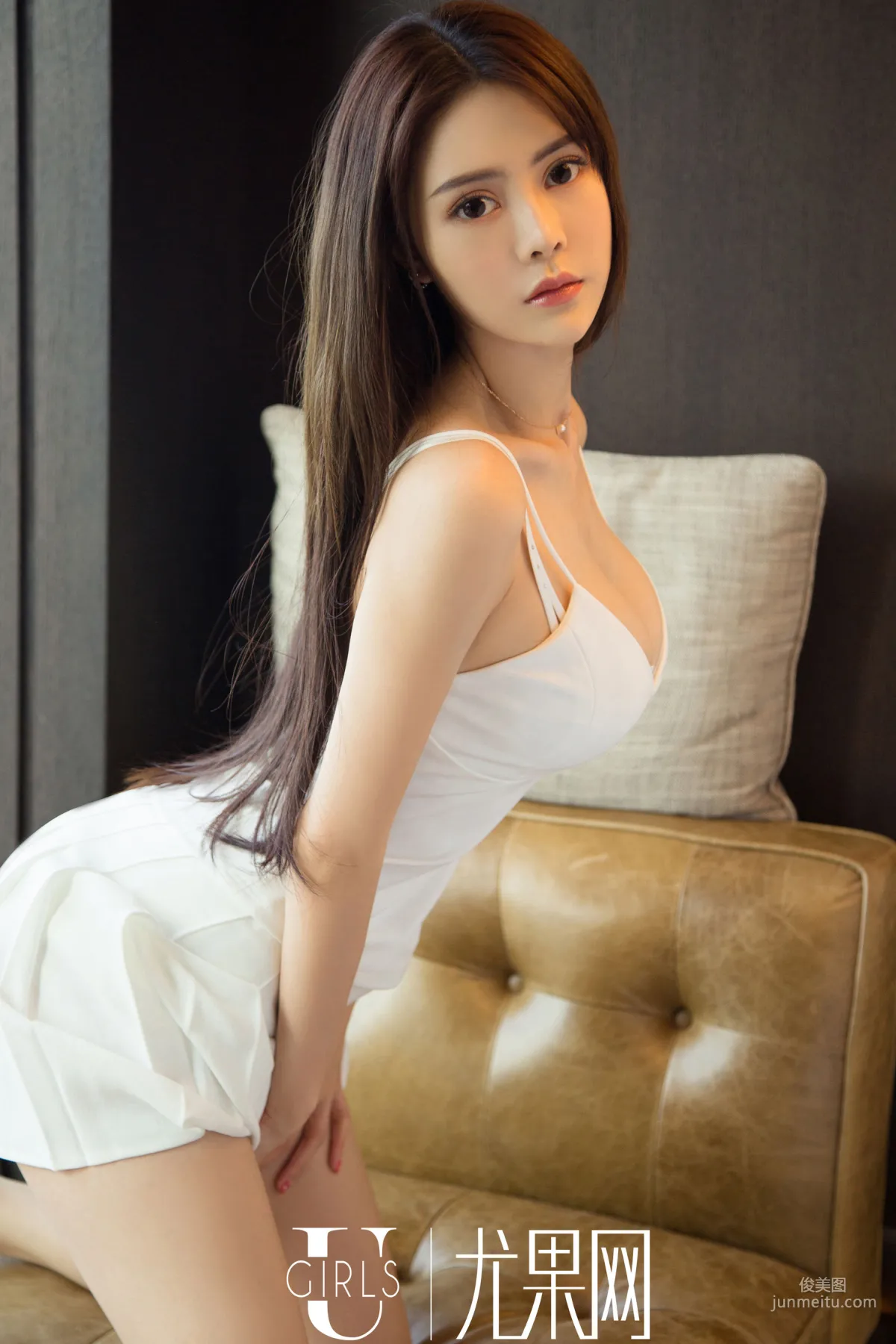 金佳佳《诱人的礼物》 [尤果网Ugirls] U364 写真集5