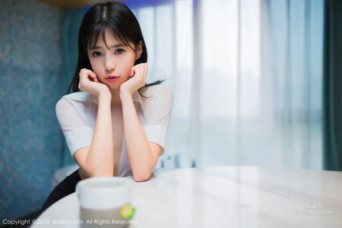 艾栗栗栗栗栗栗吖《女秘OL》 [秀人XIUREN] No.1014 寫真集 17