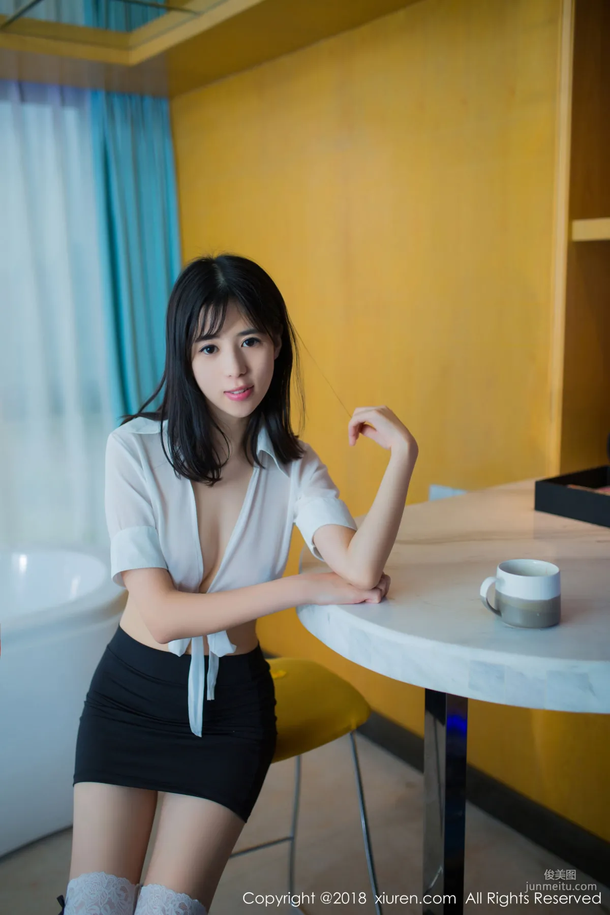 艾栗栗栗栗栗栗吖《女秘OL》 [秀人XIUREN] No.1014 寫真集 23