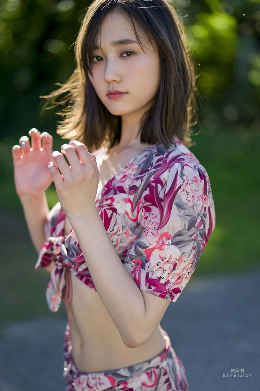 鈴木友菜 《なんだこりゃ、天使すぎる！》 [WPB-net] No.215 写真集14