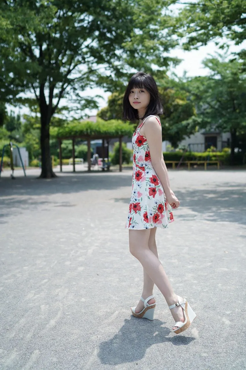 吉岡茉祐「First Gravure for a Voice Actress」 [WPB-net] Extra EX726 写真集3