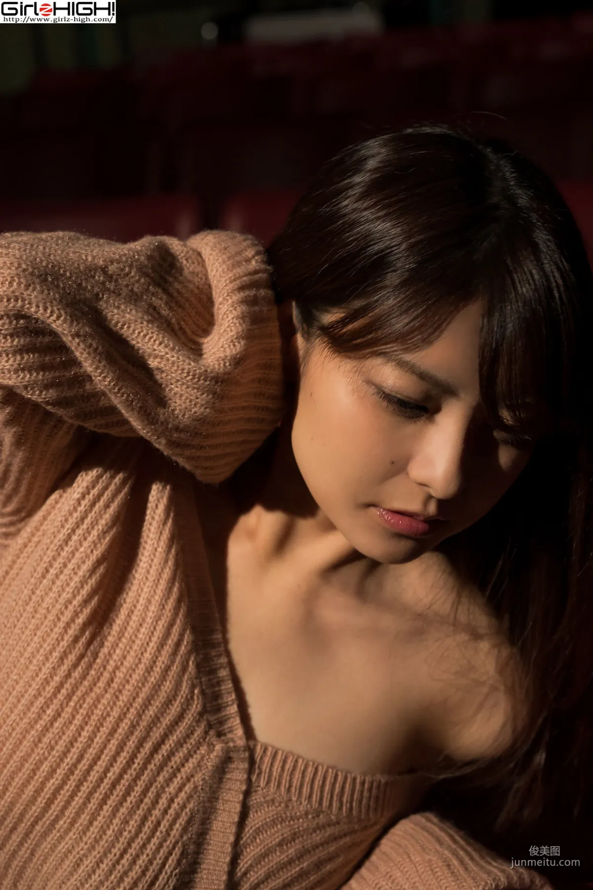 花井美理《ふたりきりの同窓會》私服系列 [Girlz-High] 寫真集 12