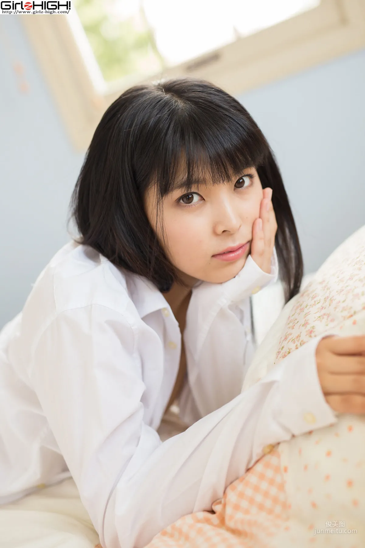望月みはる《はじめまして》Ｙシャツ [Girlz-High] 写真集36