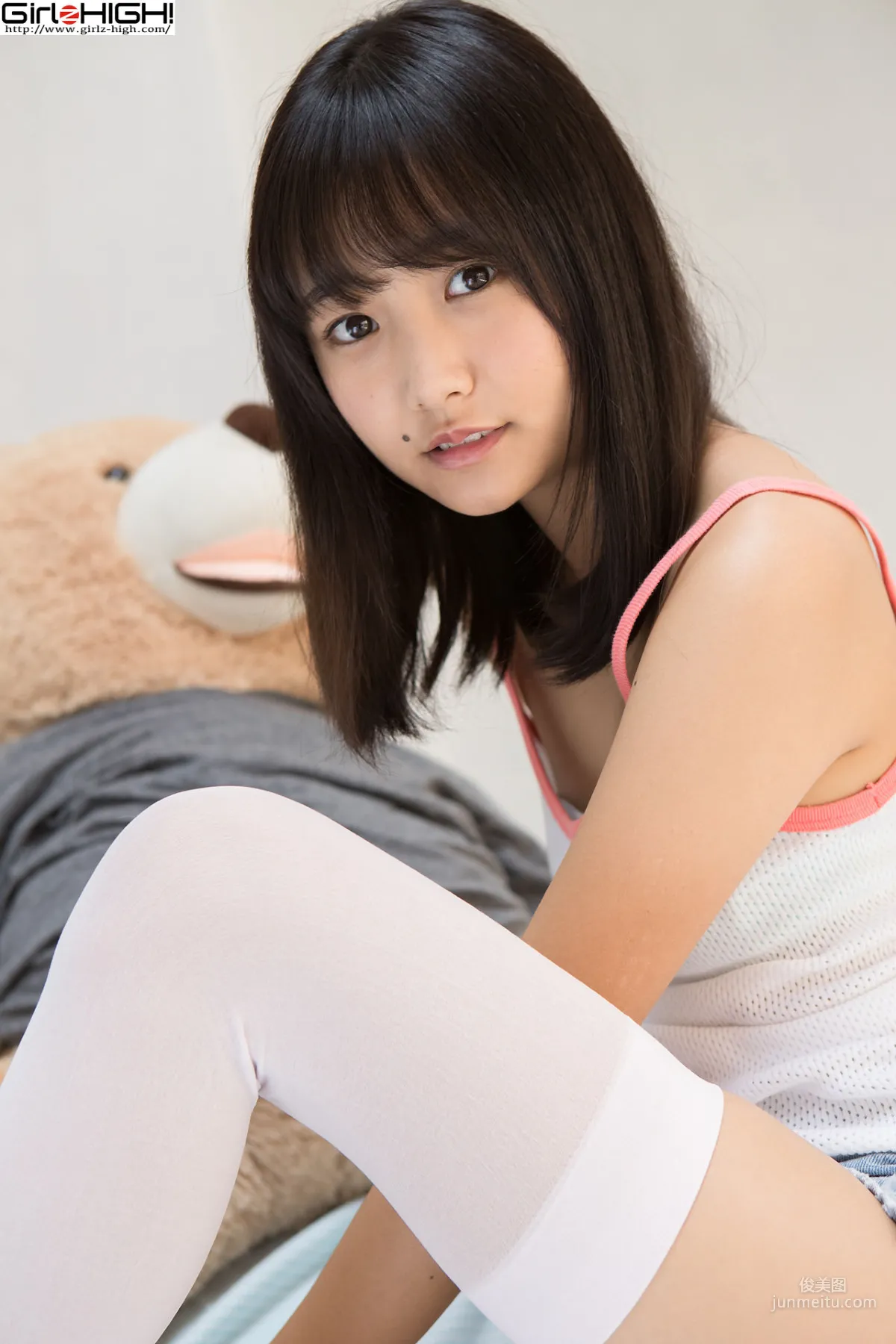 西野花恋《ニーハイコレクション》 短パン [Girlz-High] 写真集9
