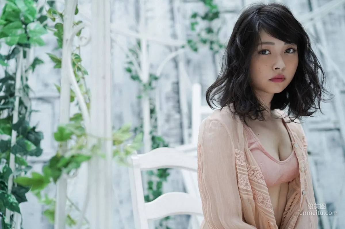 吉岡茉祐「First Gravure for a Voice Actress」 [WPB-net] Extra EX726 写真集34