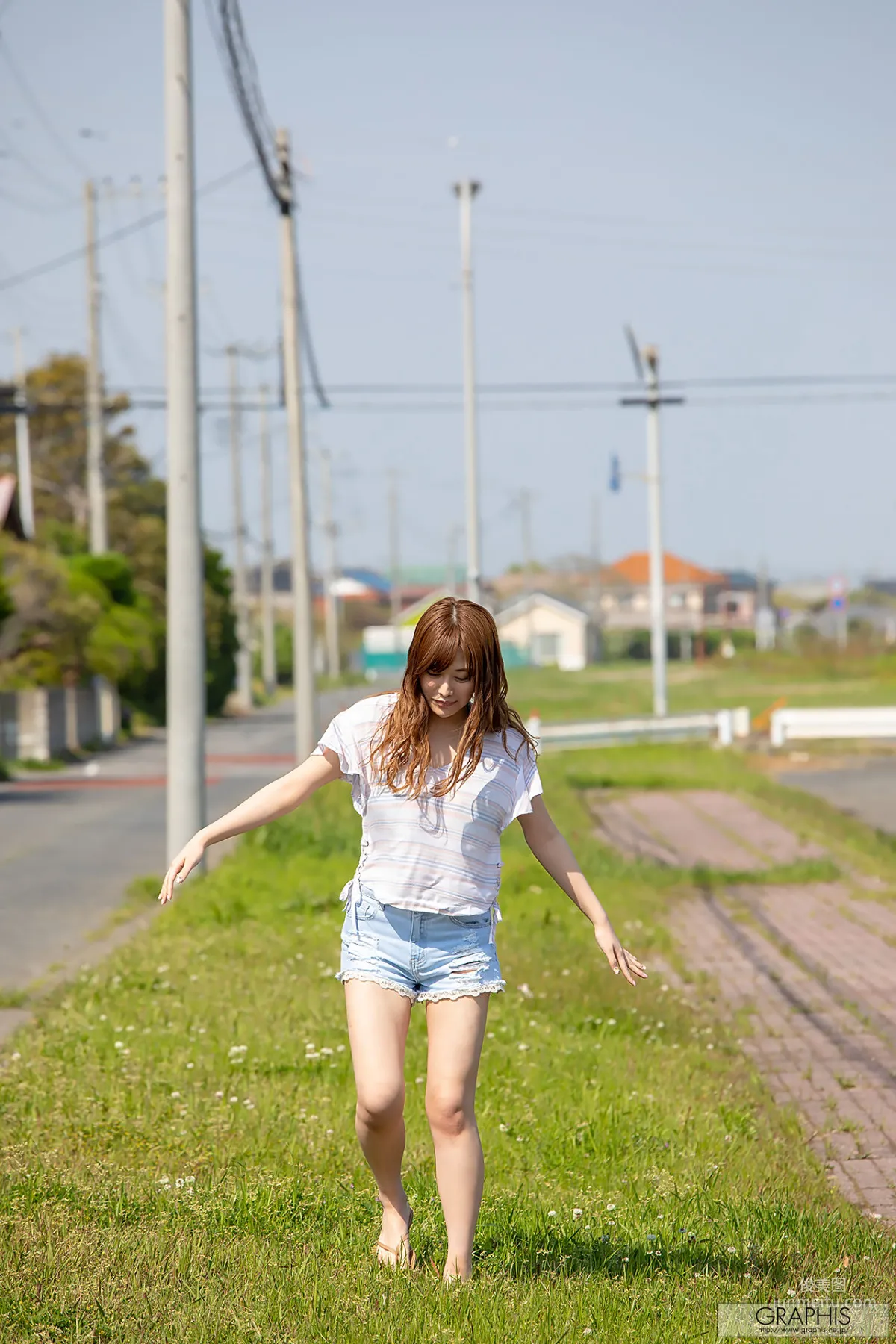 [Graphis] First Gravure 初脫ぎ娘 益坂美亜 Mia Masuzaka 寫真集 27