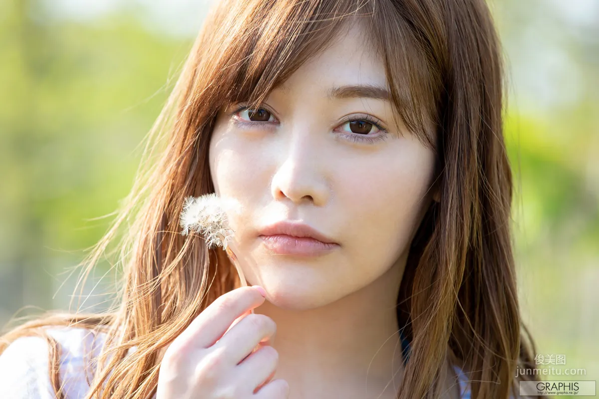 [Graphis] First Gravure 初脫ぎ娘 益坂美亜 Mia Masuzaka 寫真集 44