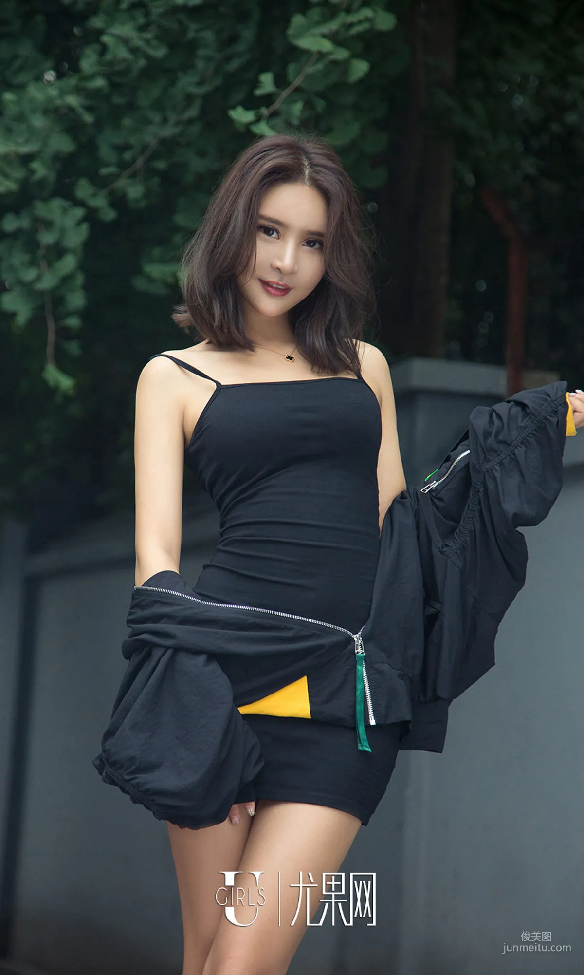 尹菲《热力比基尼》 [尤果圈爱尤物] No.1163 写真集5