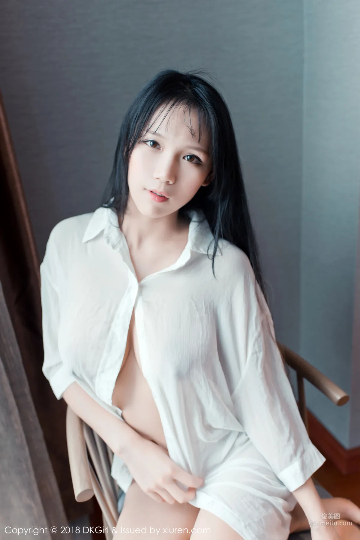 李可可《童顔巨乳，F乳真空演繹》 [禦女郎DKGirl] Vol.070 寫真集 5