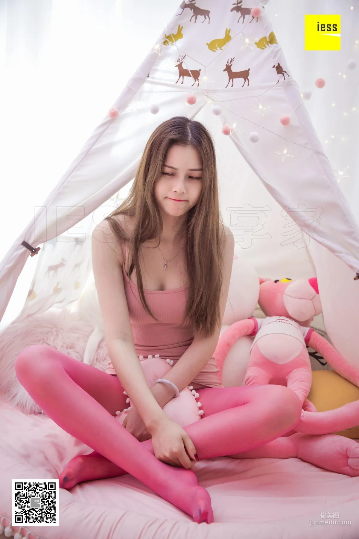 九妹《九妹的彩色襪子》 [異思趣向IESS] 絲享家255 寫真集 65