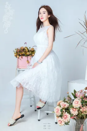 易陽《花野仙蹤 花蹤仙子》 [頭條女神Toutiaogirls] 寫真集