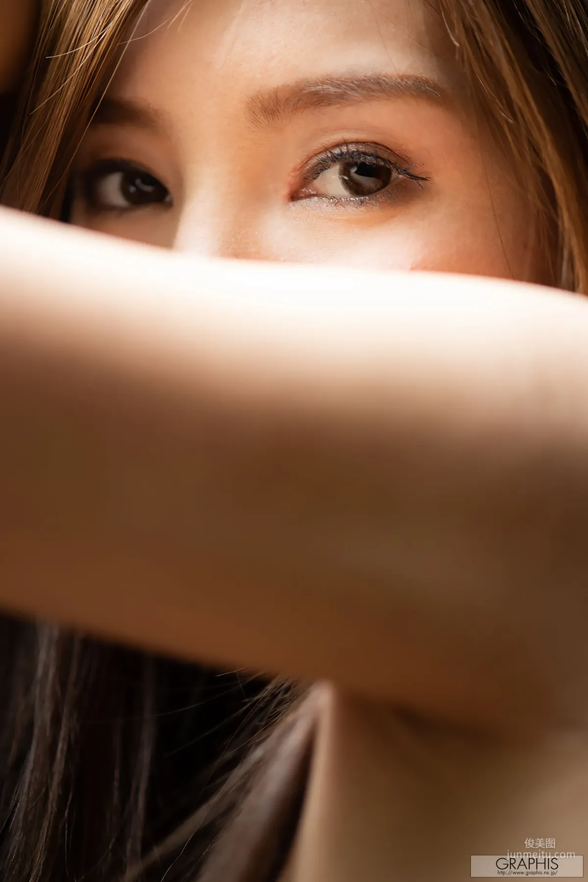 Aoi 葵 『Allure』 [Graphis] Gals 写真集37