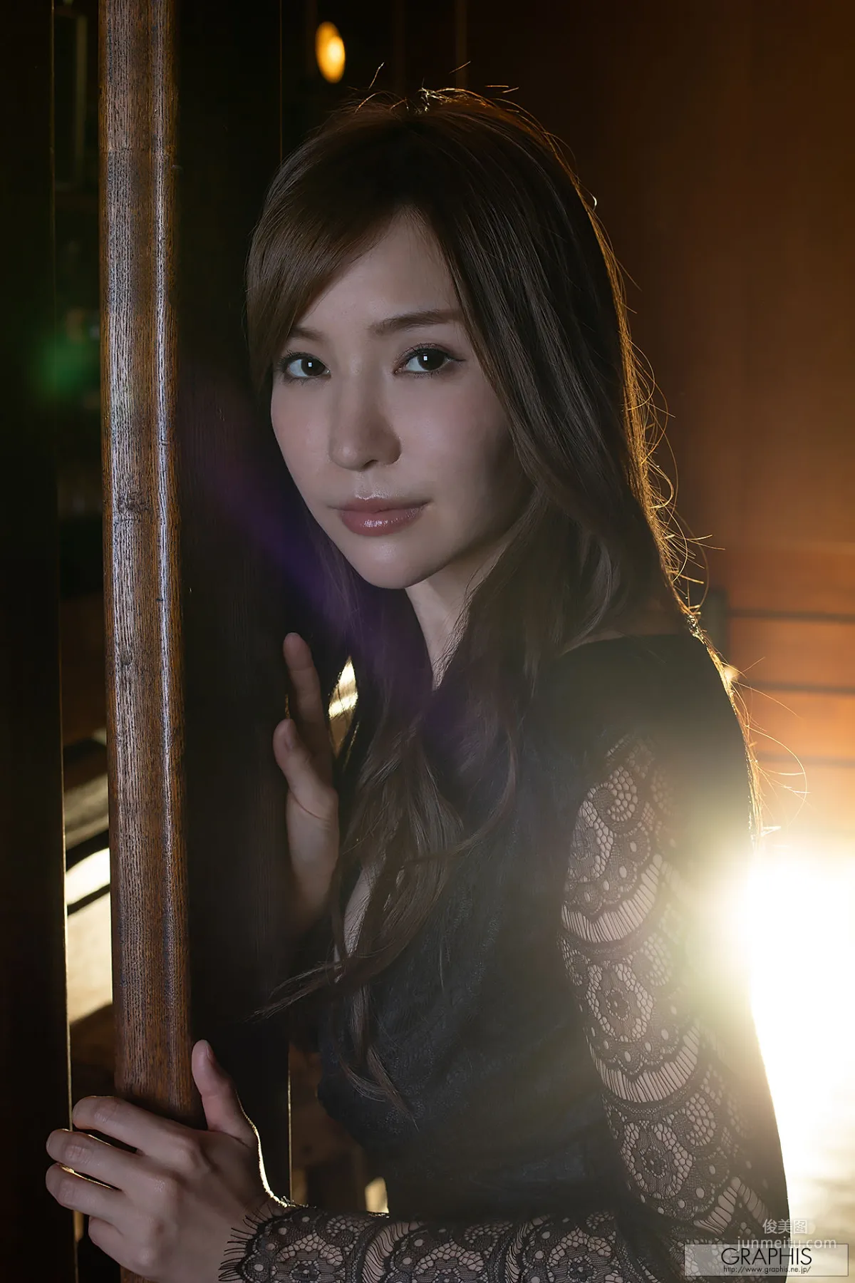 Aoi 葵 『Allure』 [Graphis] Gals 写真集38