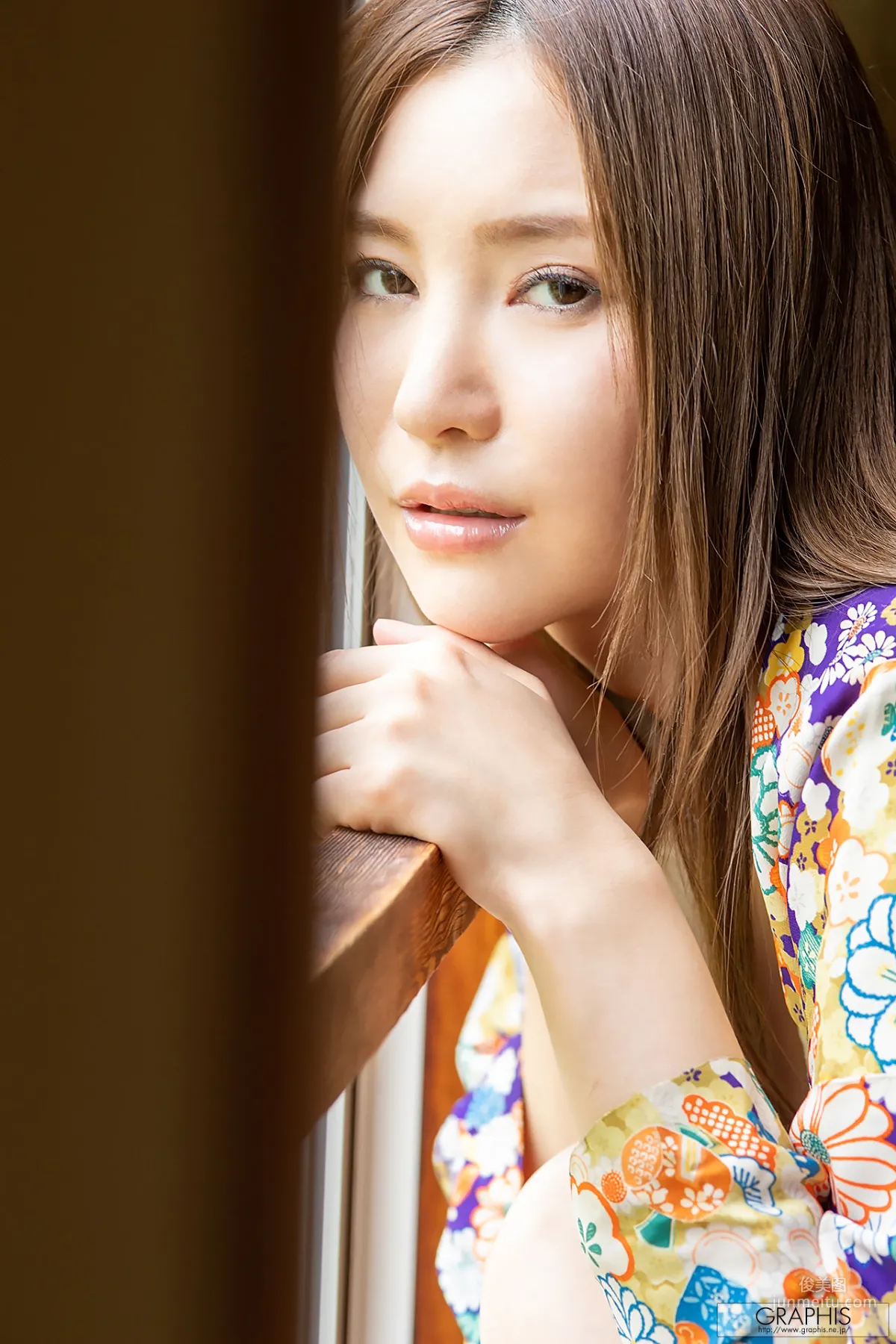 Aoi 葵 『Allure』 [Graphis] Gals 写真集30
