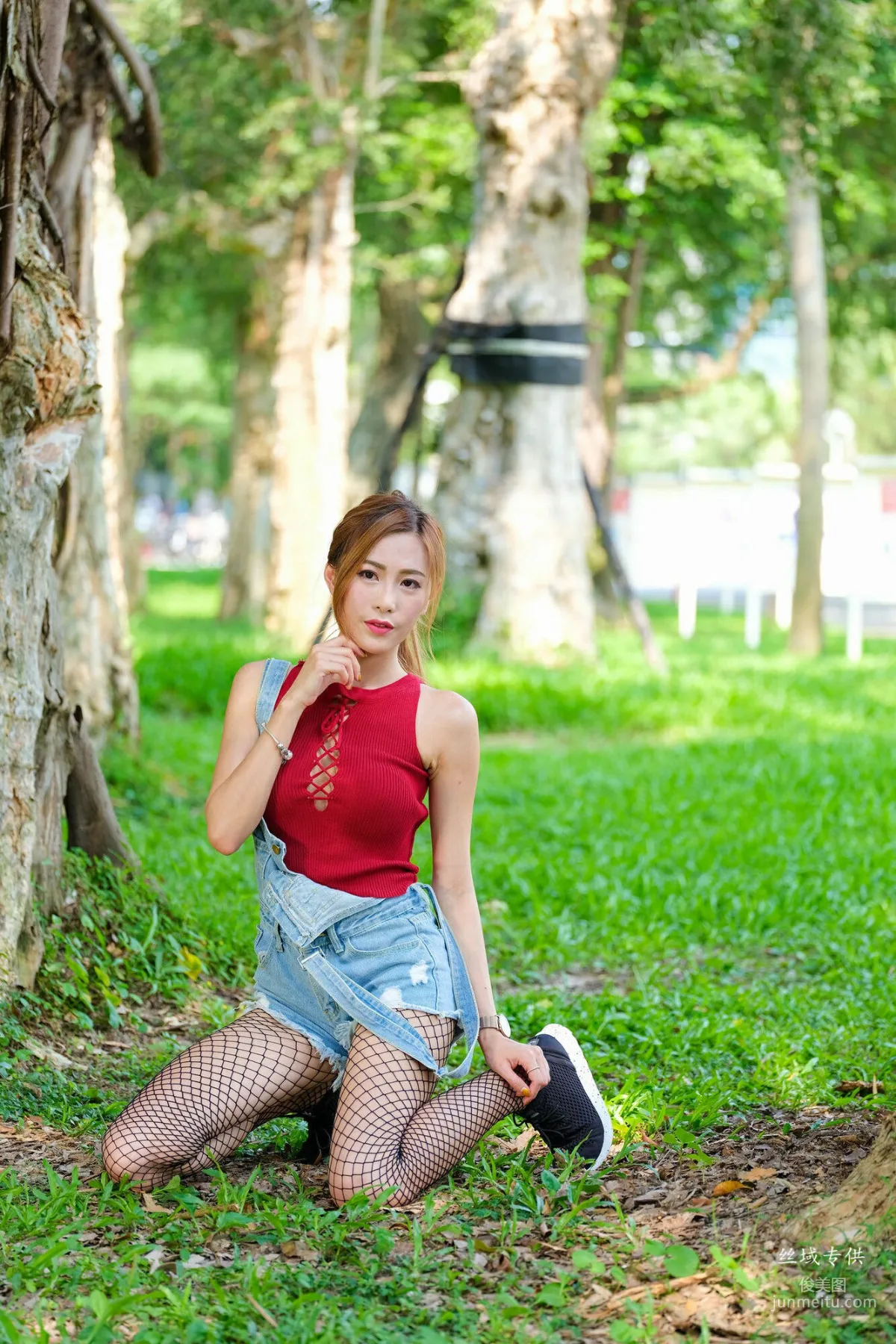 [台灣正妹] 黃艾比《外拍服裝》網襪系列 寫真集 10