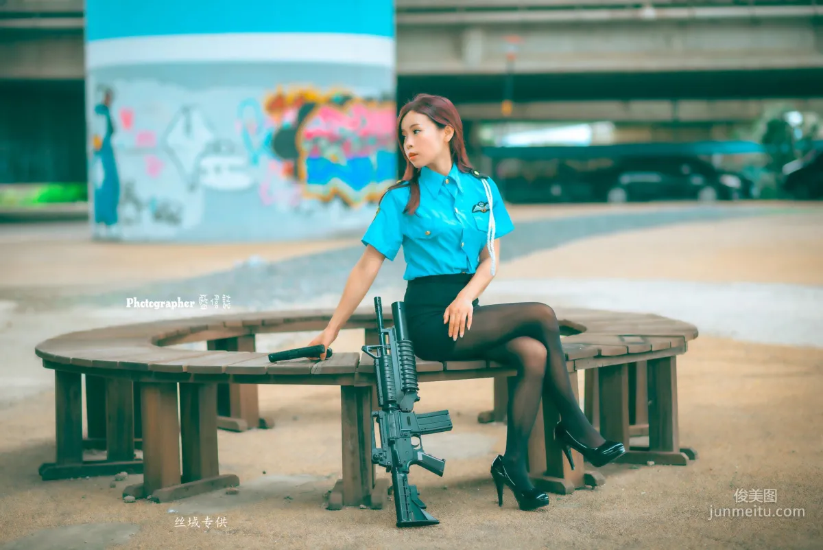 [台灣正妹] 賴筱菁《中彰橋下》(女警黑絲） 寫真集 15