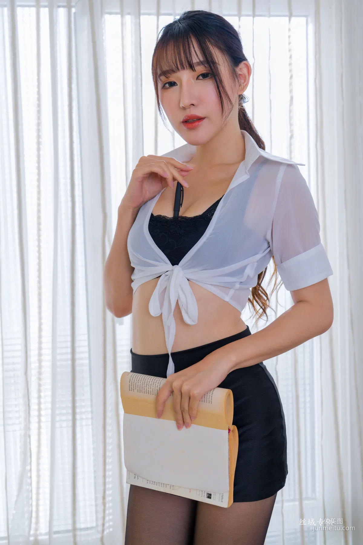 [台灣正妹] Katie_比比兒《美腿合集》 兩套服裝 寫真集 14