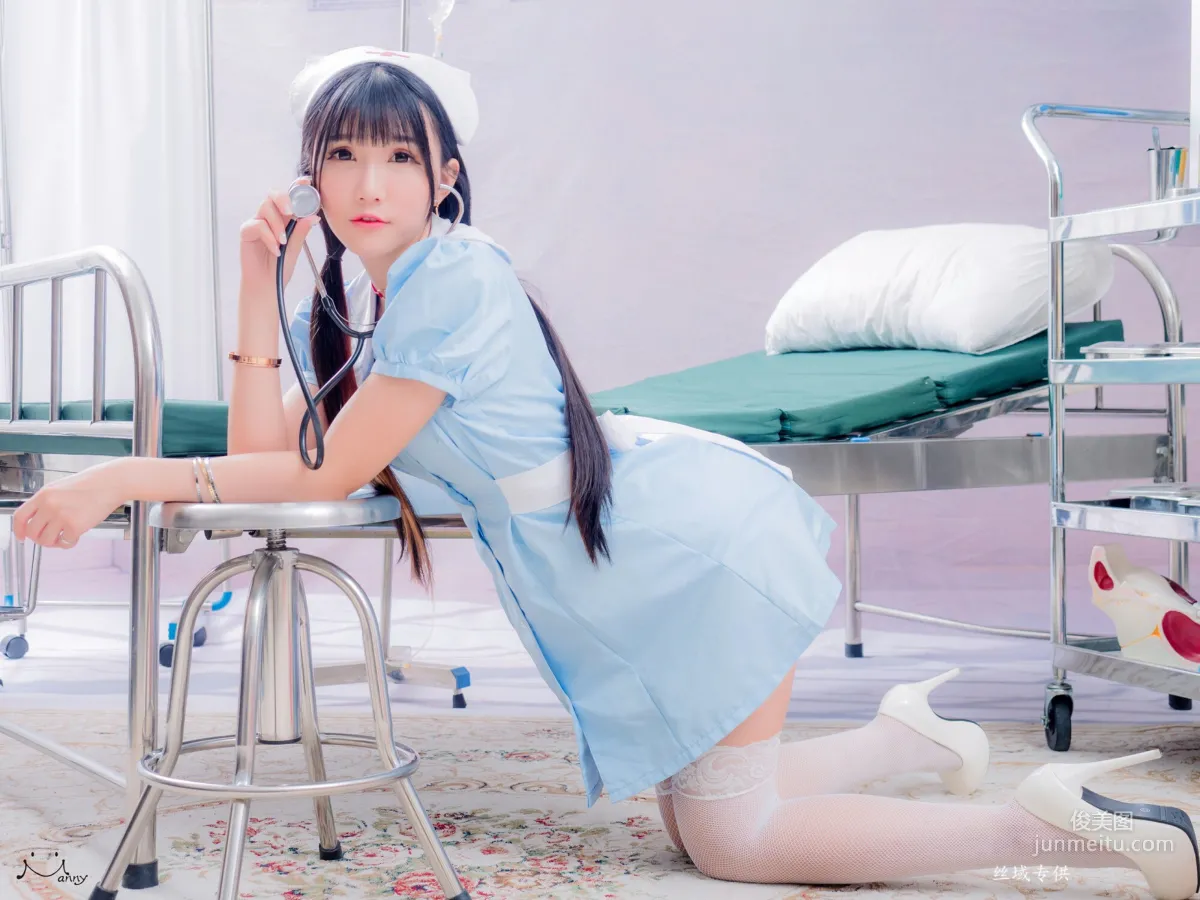 [台湾正妹] 喬喬兒《粉蓝護士風》 写真集22