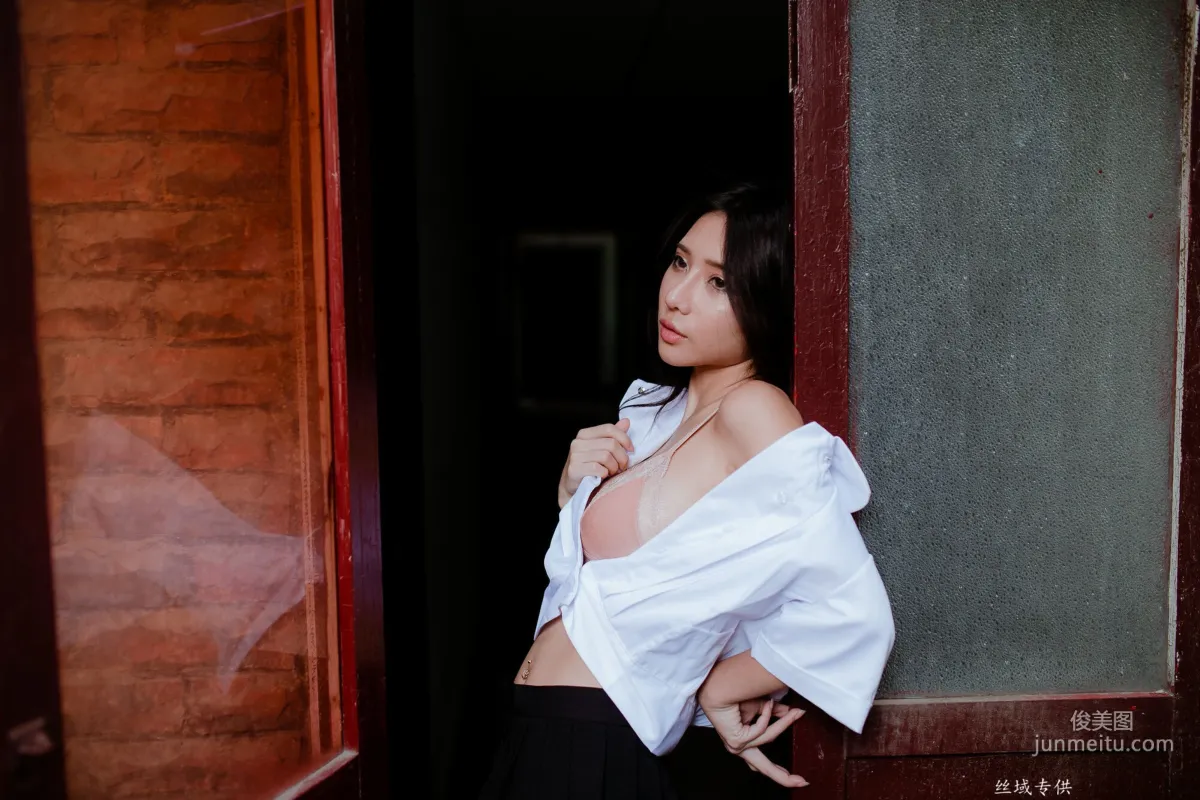 [台灣正妹] 沈綺綺《水手服內衣外拍》 寫真集 86
