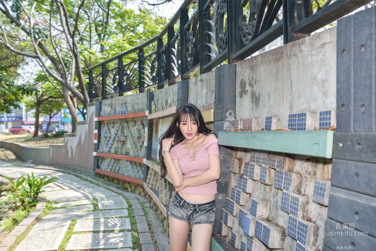 [台灣正妹] 比比《國美.時裝》熱褲街拍 寫真集 127