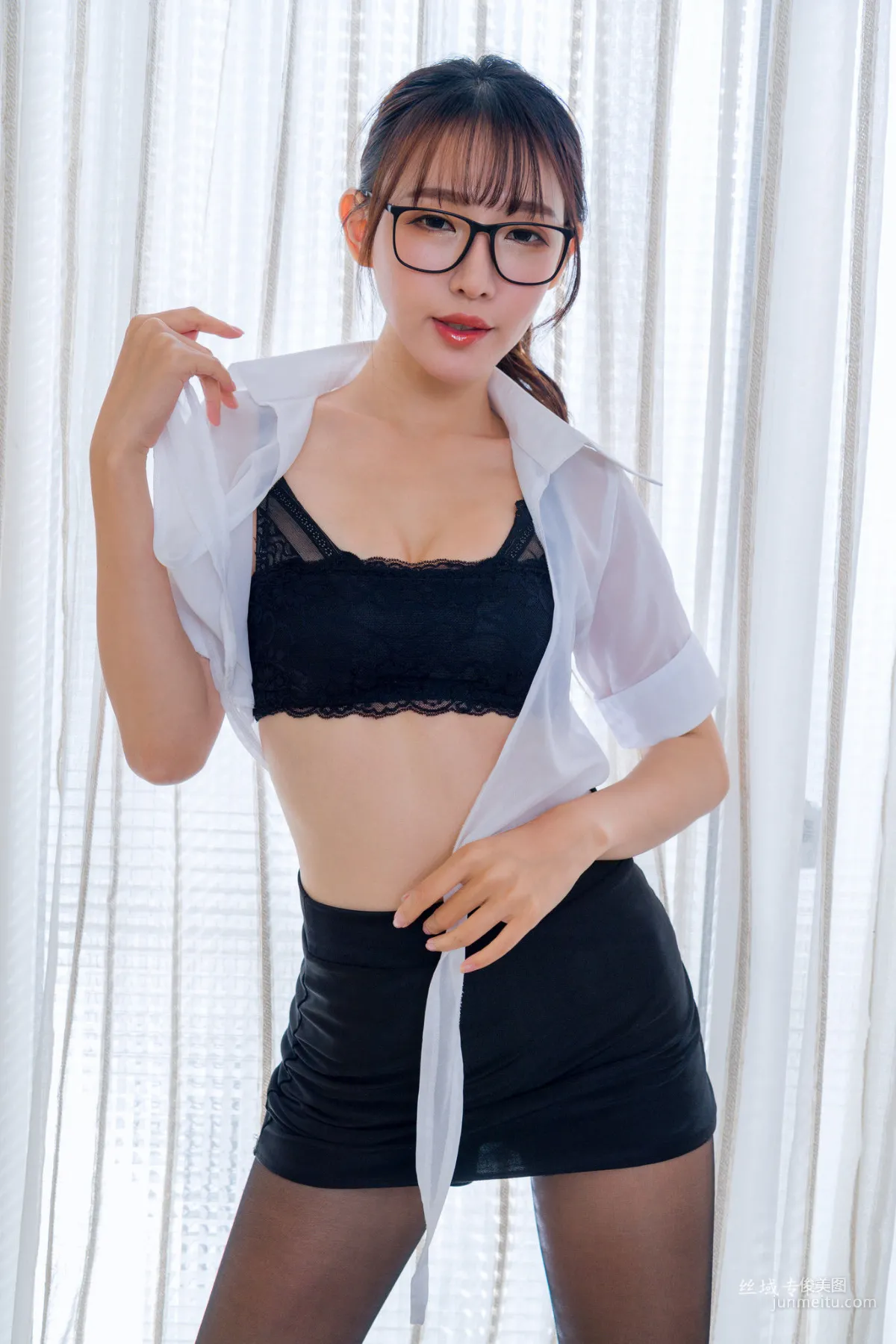 [台灣正妹] Katie_比比兒《美腿合集》 兩套服裝 寫真集 37