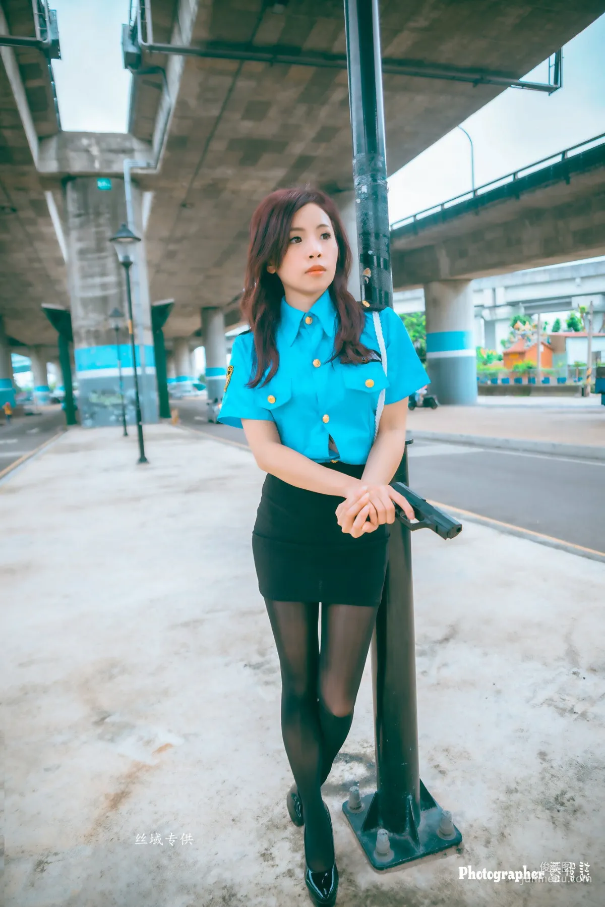 [台灣正妹] 賴筱菁《中彰橋下》(女警黑絲） 寫真集 41