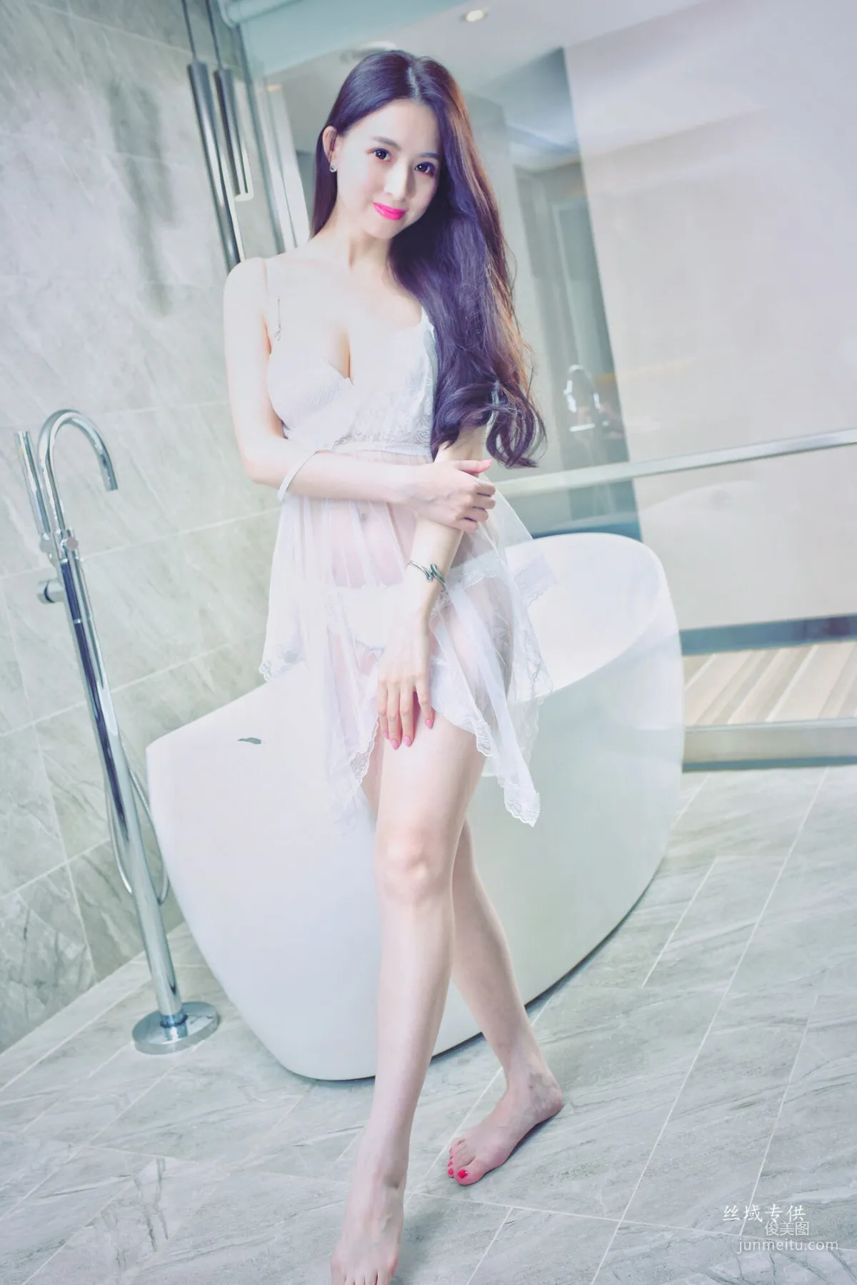 [台灣正妹] 雪菁《棚拍三套服裝》 寫真集 28