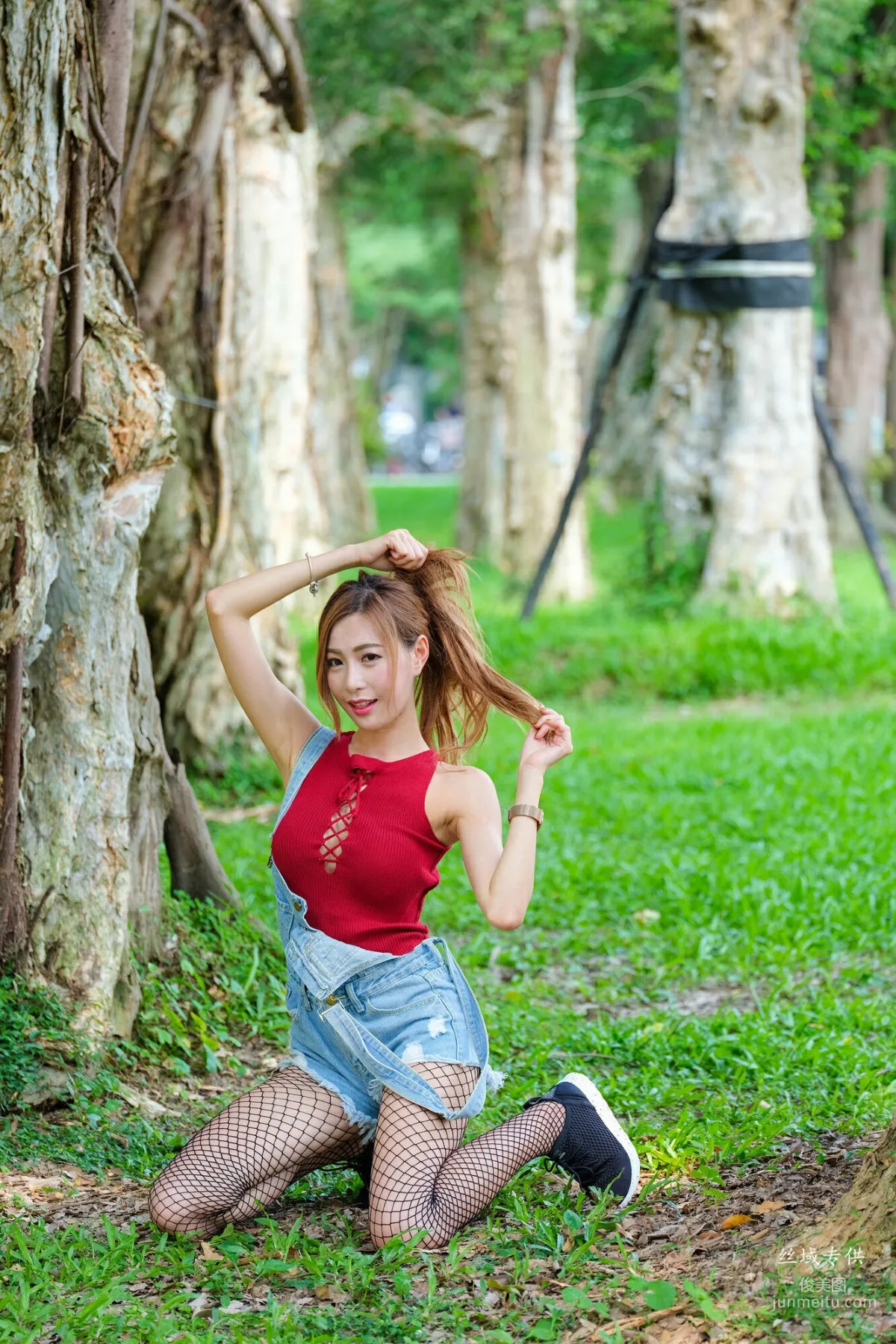 [台灣正妹] 黃艾比《外拍服裝》網襪系列 寫真集 74