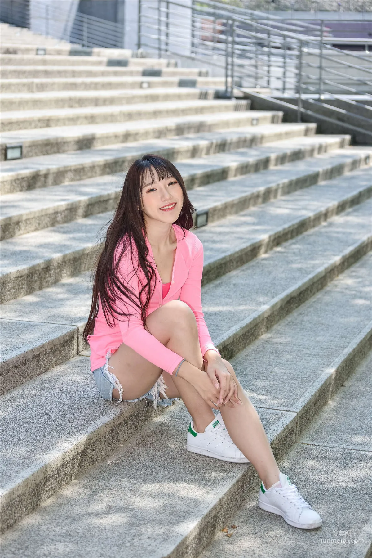 [台灣正妹] 比比《國美.時裝》牛仔街拍 寫真集 89